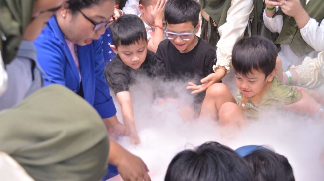 Terapi Anak Berbasis Alam, Alternatif Stimulasi Tumbuh Kembang Lewat Eksplorasi