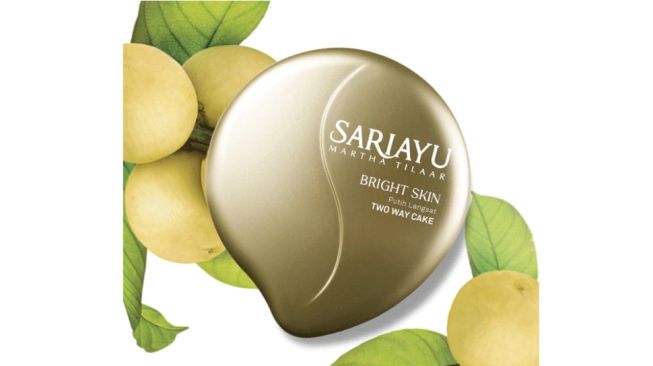 Sariayu Bright Skin Putih Langsat Two Way Cake.