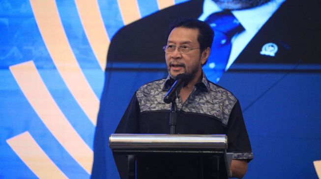 Wakil Ketua Dewan Perwakilan Daerah Republik Indonesia (DPD RI) Yorrys Raweyai membuka Workshop dan Pelatihan Jurnalistik bertajuk “Mengawal Aspirasi, Menyebar Informasi”. (Dok. DPD RI)