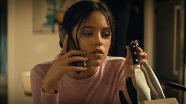 Jenna Ortega Beber Rencana Hiatus Usai Perilisan Serial Wednesday 3