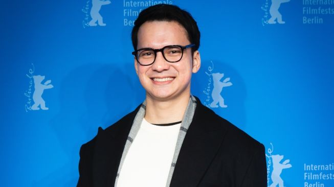 Mainkan Peran Ganda di Film Kembar Tak Sama, Endy Arfian Bongkar Tantangan Terberatnya