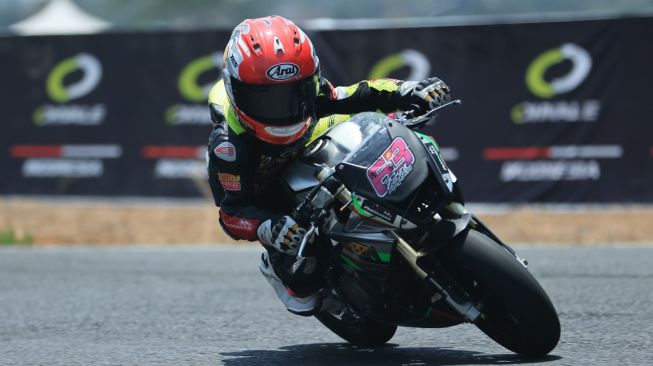 Baru 5 Bulan Kenal Motor, Fiandra Reja Sikat P4 Klasemen Junior GP-0 160cc (IST)