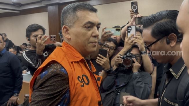 Didakwa Lakukan Pemerasan Izin Tinggal WNA, Silmy Karim Disebut Terima Rp1,2 Miliar