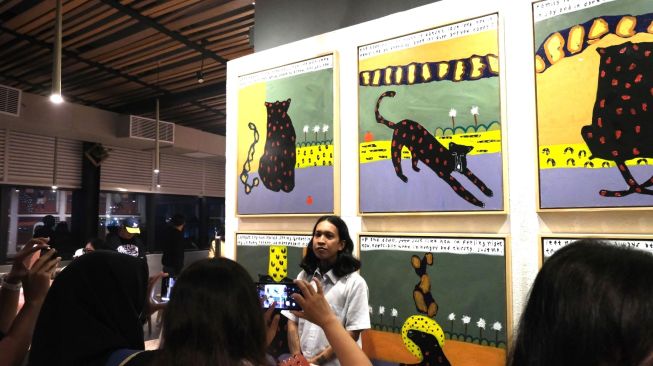 Pameran Tunggal Ibob Hariyatmoko Mewarnai Ruang di Rooftop PORTA by Ambarrukmo