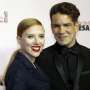 Scarlett Johansson Hamil 5 Bulan
