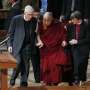 Dalai Lama Sambangi Gereja Katedral Washington DC