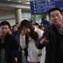 Pesawat Malaysia Airlines Hilang, Bandara Beijing Ricuh