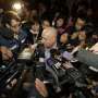 Informasi Minim, Keluarga Penumpang Protes Malaysia Airlines