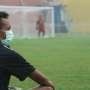Pemain Semen Padang Pakai Masker Saat Latihan 
