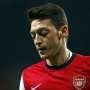 Cedera Lutut, Ozil Absen Tiga Bulan