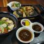 "Sakura Cherry Blossom" Hadir di Resto Yoshi Izakaya