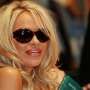 Posting Foto Bugil Pamela Anderson, Laman Majalah Prancis Crash