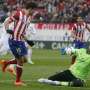 Lopez dan Casillas Pergi, Madrid Krisis Kiper