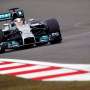 Raih "Pole Position", Hamilton Ditempel Dua Pembalap Red Bull