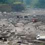 Merapi Lepaskan Material Pasir