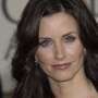 Courtney Cox Tunangan?