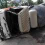Truk Molen Terguling