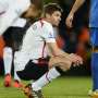 Liverpool Harapkan Bantuan Carrol dan Downing
