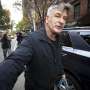 Kayuh Sepeda Melawan Arus, Alec Baldwin Ditangkap Polantas