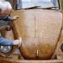 Volkswagen Ini Dibuat dari 50.000 Keping Kayu