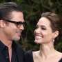 Brad Pitt di Mata Angelina Jolie