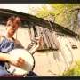Setelah Ukulele, Musisi Ini Mainkan Musik Metal Pakai Banjo