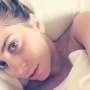Ketemu Fans, Lady Gaga Pamer Belahan Dada