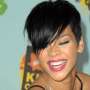 Rihanna Perempuan Paling Menggairahkan