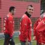 Vidal Bakal Absen di Laga Perdana