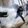 Demonstran Blokade Jalan "Venue" Brasil Vs Kroasia