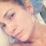 Cantiknya J.Lo Tanpa "Make Up"