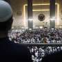  Usai Tarawih Perdana, Jemaah Istiqlal Diserbu Puluhan Pengemis 