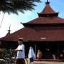 Masjid Air Tiris yang Selalu Presisi Mengarah Kiblat