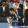 Maradona: Messi Tidak Pantas Terima "Golden Ball"