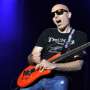 Joe Satriani, Antara American Footbal, Jazz, dan Jimi Hendrix