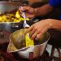 Jelang Lebaran, Pengusaha Cokelat Kebanjiran Order