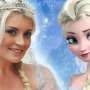 Mirip Putri Elsa di "Frozen", Perempuan Ini Kebanjiran "Job"