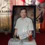 Jenazah Prof. Suhardi Diterbangkan ke Yogyakarta
