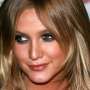 Ashlee Simpson Dinikahi Anak Diana Ross