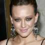 Foto Bugil Palsunya Beredar, Hillary Duff Lapor FBI