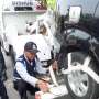 Ahok Beri Insentif Petugas Derek 'Penangkap' Mobil Parkir Liar
