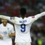  Welbeck Gemilang, Inggris Tekuk Swiss 2-0