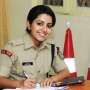 Polisi Cantik Ini Membuat Lelaki di India Rela Ditangkap