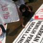 Demonstran Pendukung Pilkada Langsung Padati Depan Gedung DPR