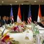 Presiden Jokowi duduk bersebelahan dengan Obama