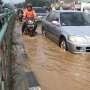 Jalanan Banjir, Daan Mogot Arah Grogol Macet Belasan Kilometer