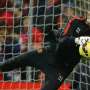 Valdes Berpeluang Debut Bersama MU di Piala FA