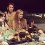 Syahrini Temani Paris Hilton Liburan di Bali