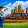 Berfoto Bugil di Angkor Wat, 3 Wisatawan Prancis Dideportasi