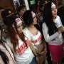 4 Perempuan Seksi Ini Curi Perhatian di Sidang Praperadilan BG